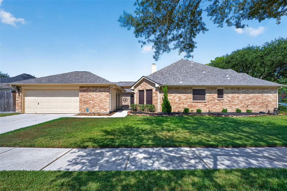 2908 Misty Wind Court League City, TX 77573