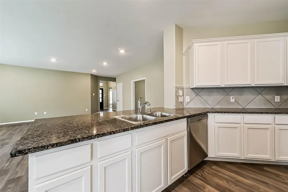9422 Vicksburg Road Baytown, TX 77521