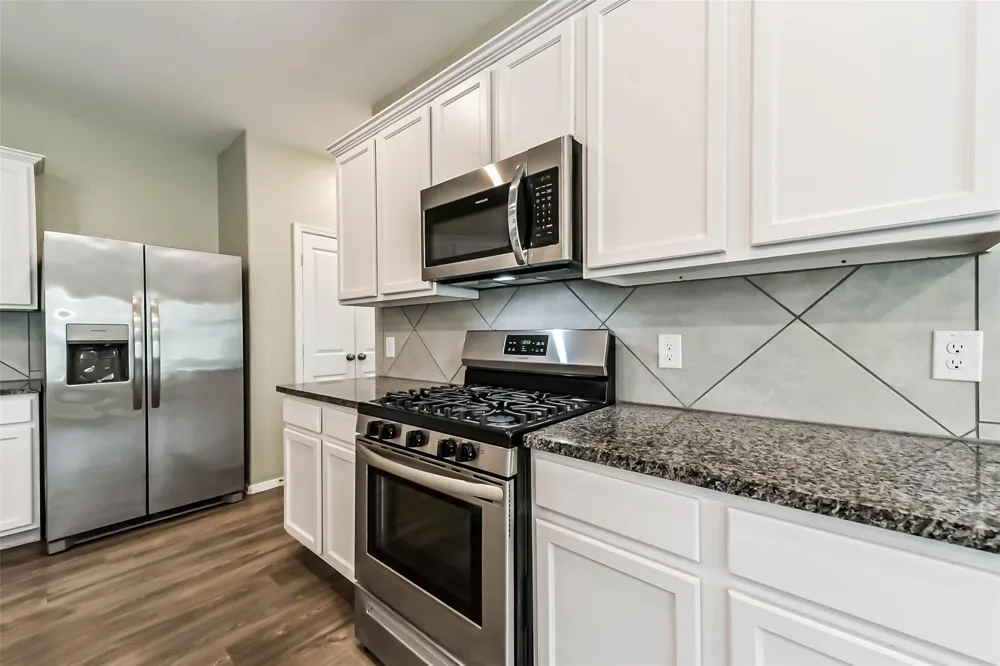 9422 Vicksburg Road Baytown, TX 77521