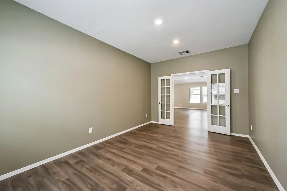 9422 Vicksburg Road Baytown, TX 77521