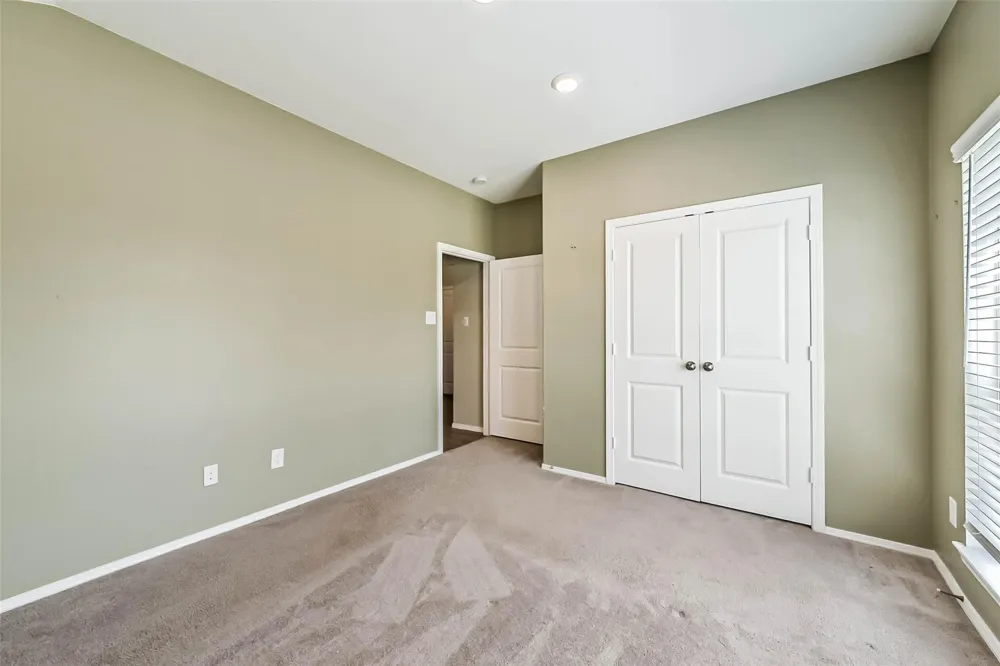 9422 Vicksburg Road Baytown, TX 77521