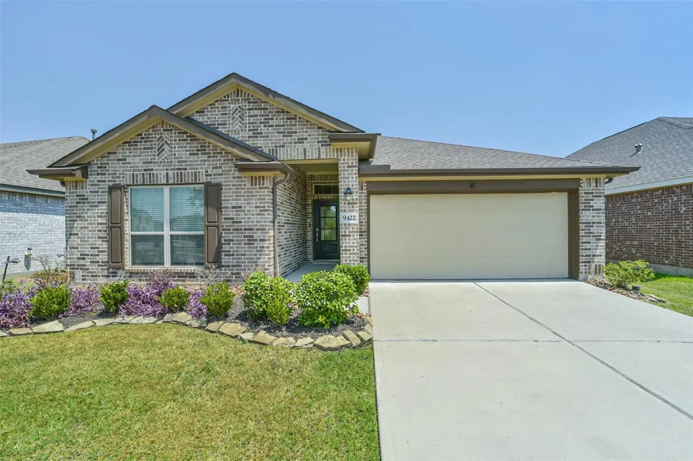 9422 Vicksburg Road Baytown, TX 77521
