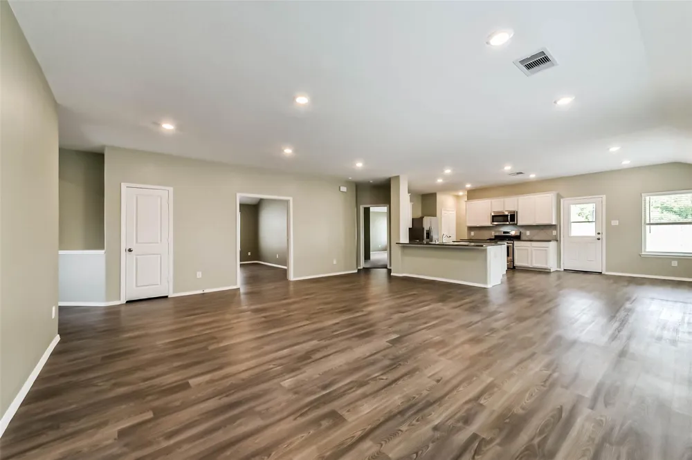 9422 Vicksburg Road Baytown, TX 77521