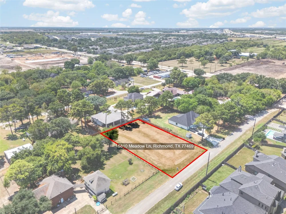 5810 Meadow Lane Richmond, TX 77469