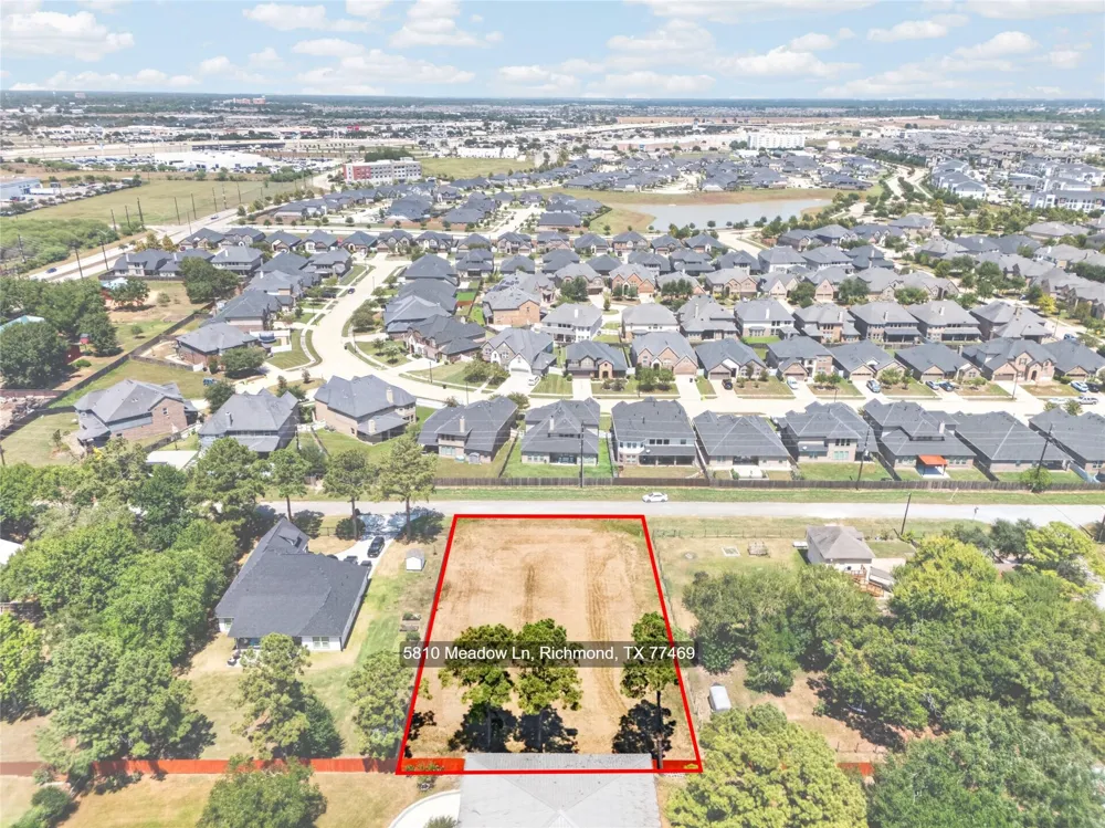 5810 Meadow Lane Richmond, TX 77469