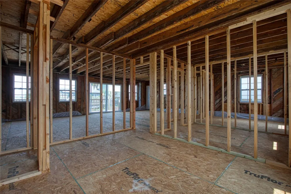 114 Bayou Vista Drive Hitchcock, TX 77563
