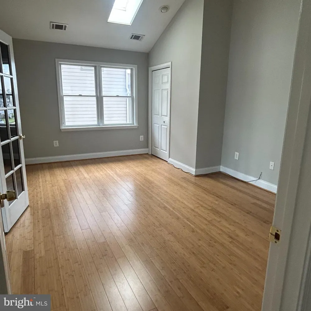 107 BAYSIDE DRIVE Baltimore, MD 21222
