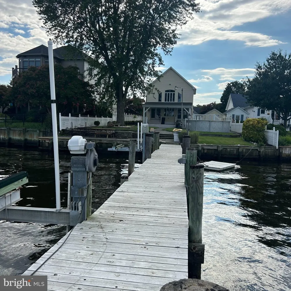 107 BAYSIDE DRIVE Baltimore, MD 21222