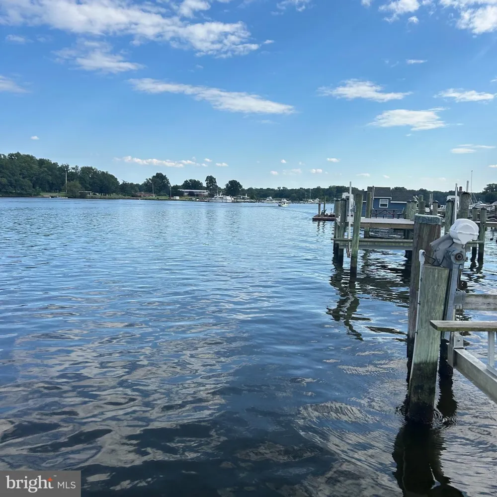 107 BAYSIDE DRIVE Baltimore, MD 21222