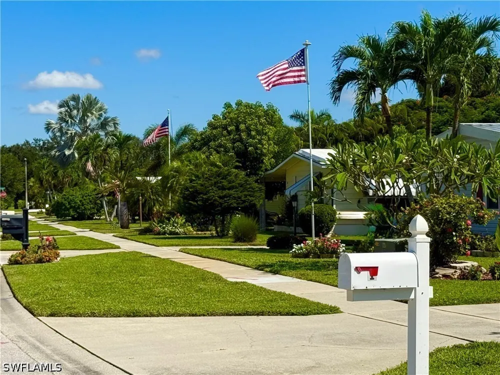Calais Court Naples, FL 34112