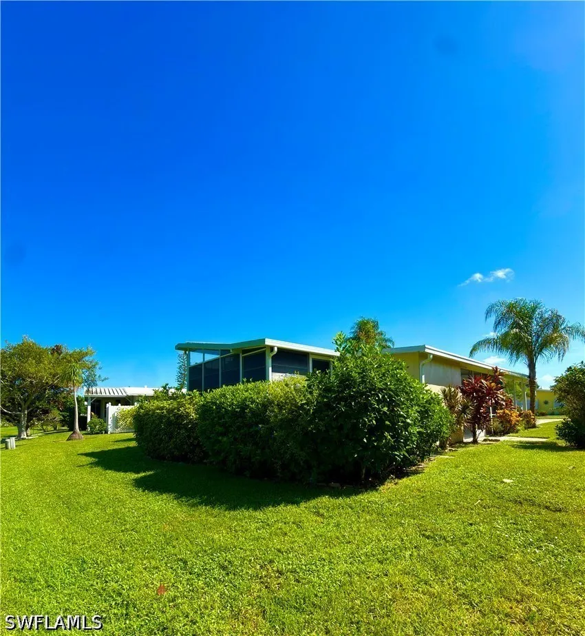 Calais Court Naples, FL 34112