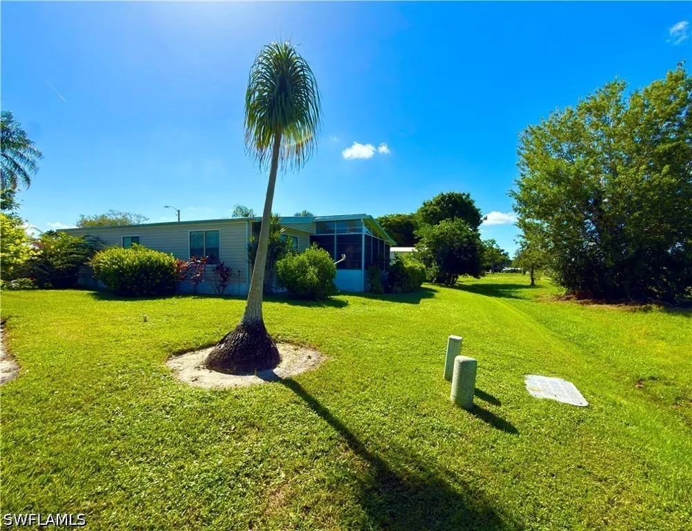Calais Court Naples, FL 34112