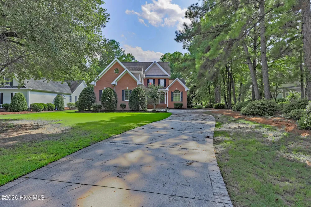 254 W Winding Way Wallace, NC 28466
