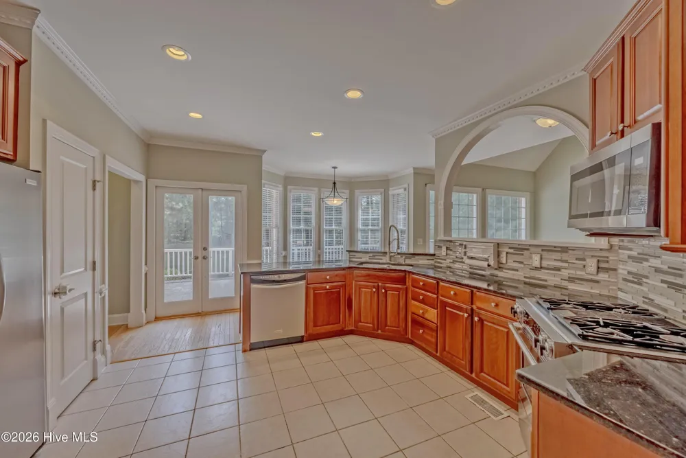 254 W Winding Way Wallace, NC 28466