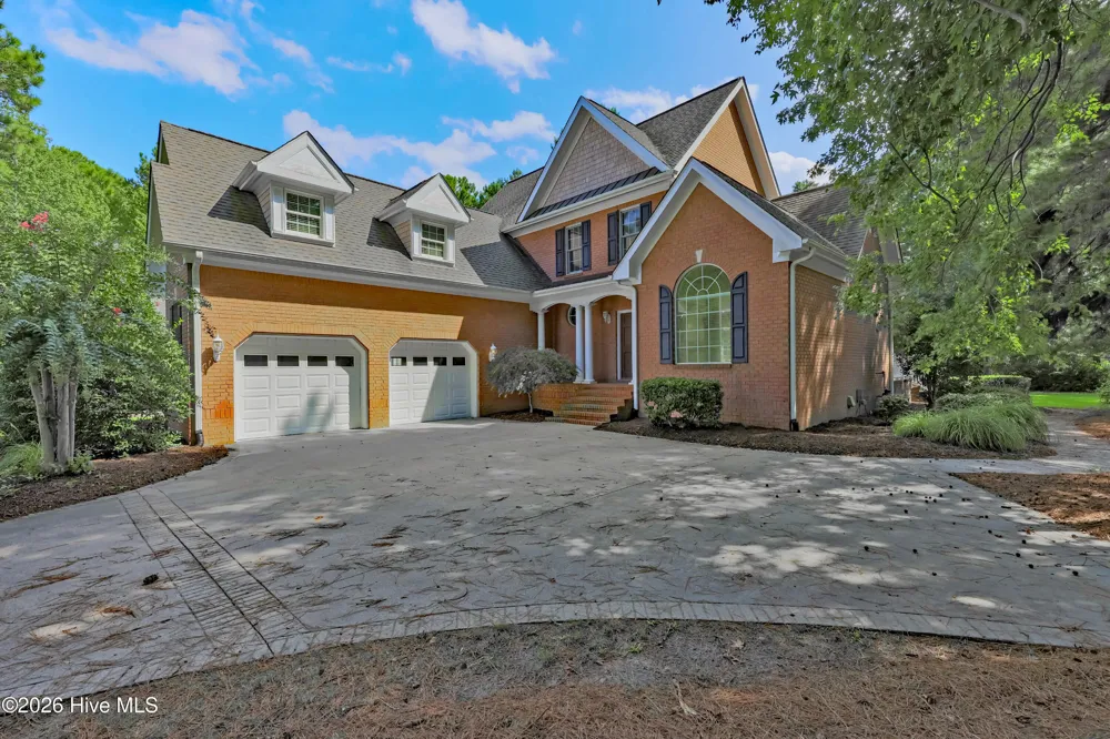 254 W Winding Way Wallace, NC 28466