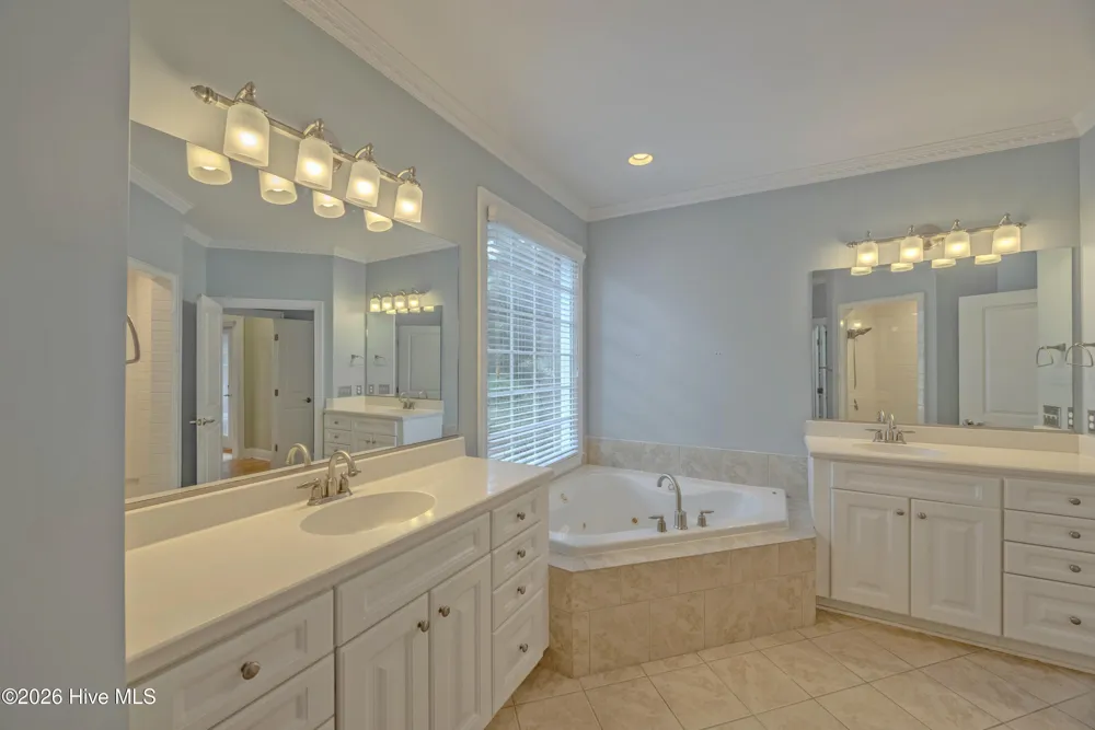 254 W Winding Way Wallace, NC 28466