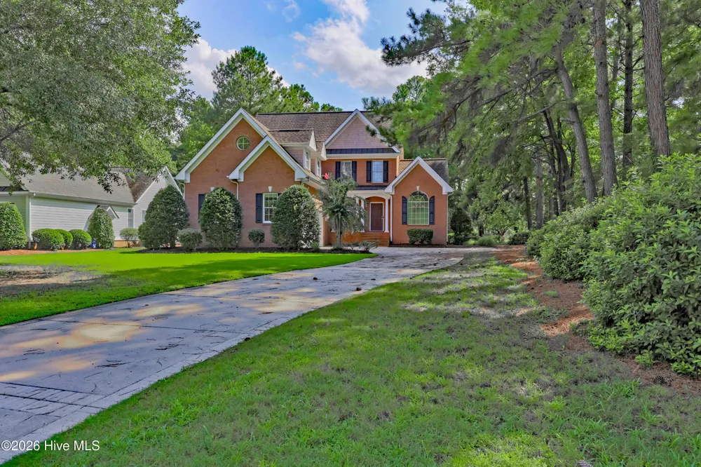 254 W Winding Way Wallace, NC 28466