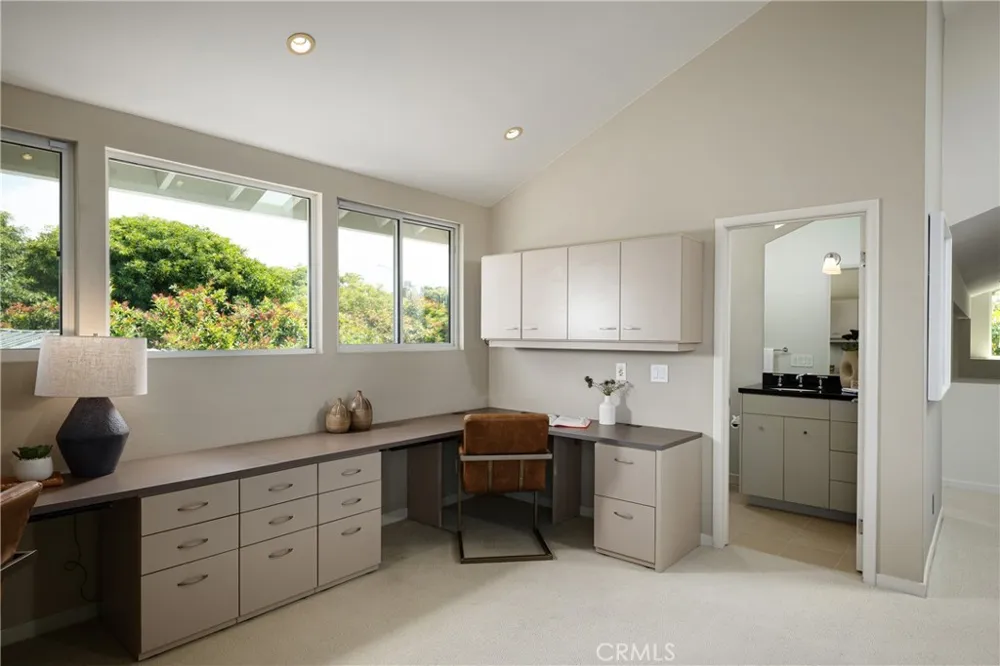 1976 Port Cardigan Place Newport Beach, CA 92660