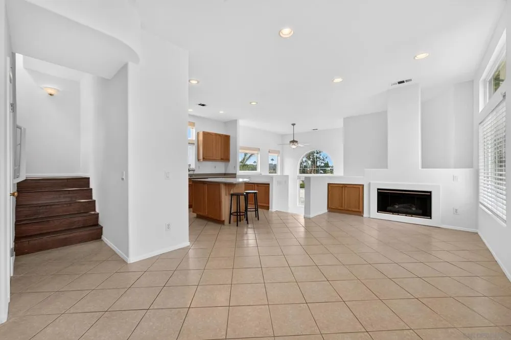 12664 Carmel Country 72 #72 San Diego, CA 92130