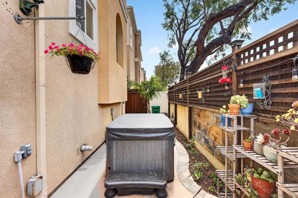12664 Carmel Country 72 #72 San Diego, CA 92130