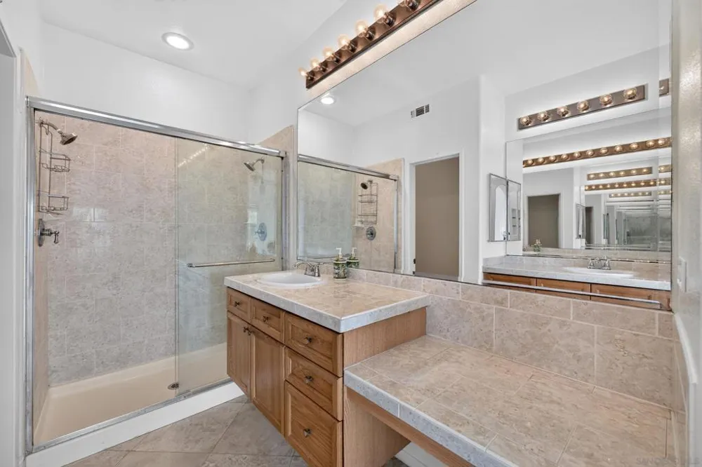12664 Carmel Country 72 #72 San Diego, CA 92130