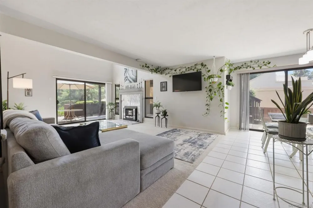 23621 Country Villa Rd Ramona, CA 92065