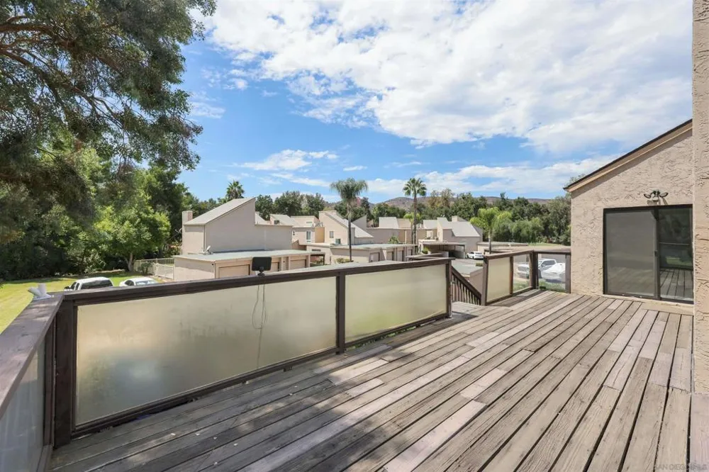 23621 Country Villa Rd Ramona, CA 92065