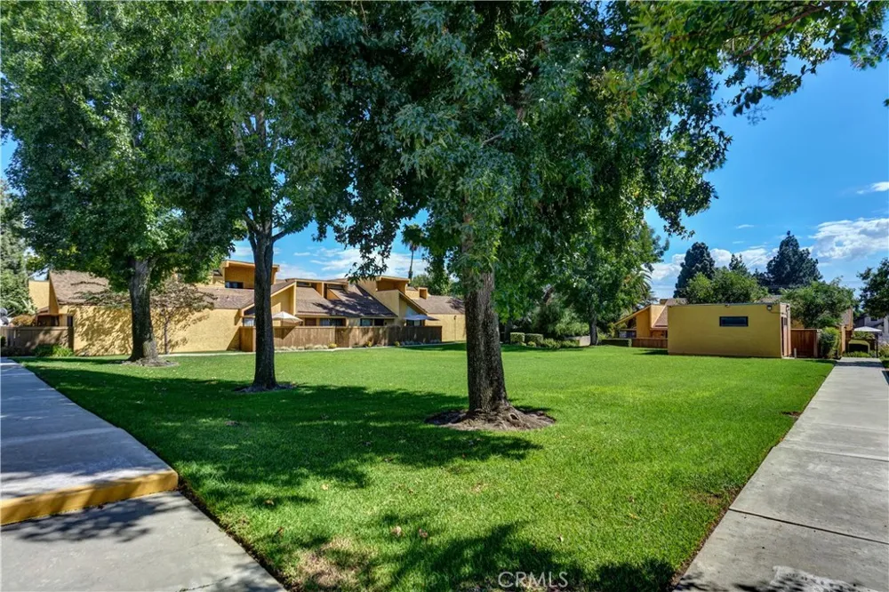 435 W 9th #E1 Upland, CA 91786