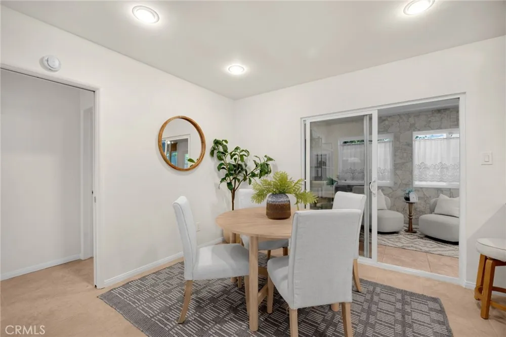 308 W 10th Street Corona, CA 92882