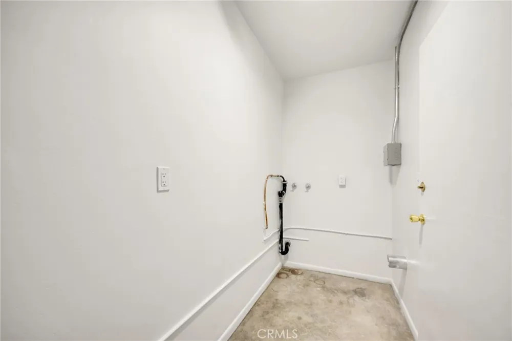 308 W 10th Street Corona, CA 92882