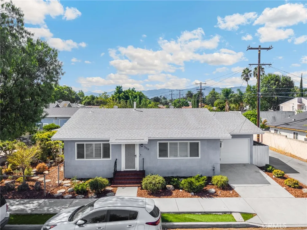 308 W 10th Street Corona, CA 92882