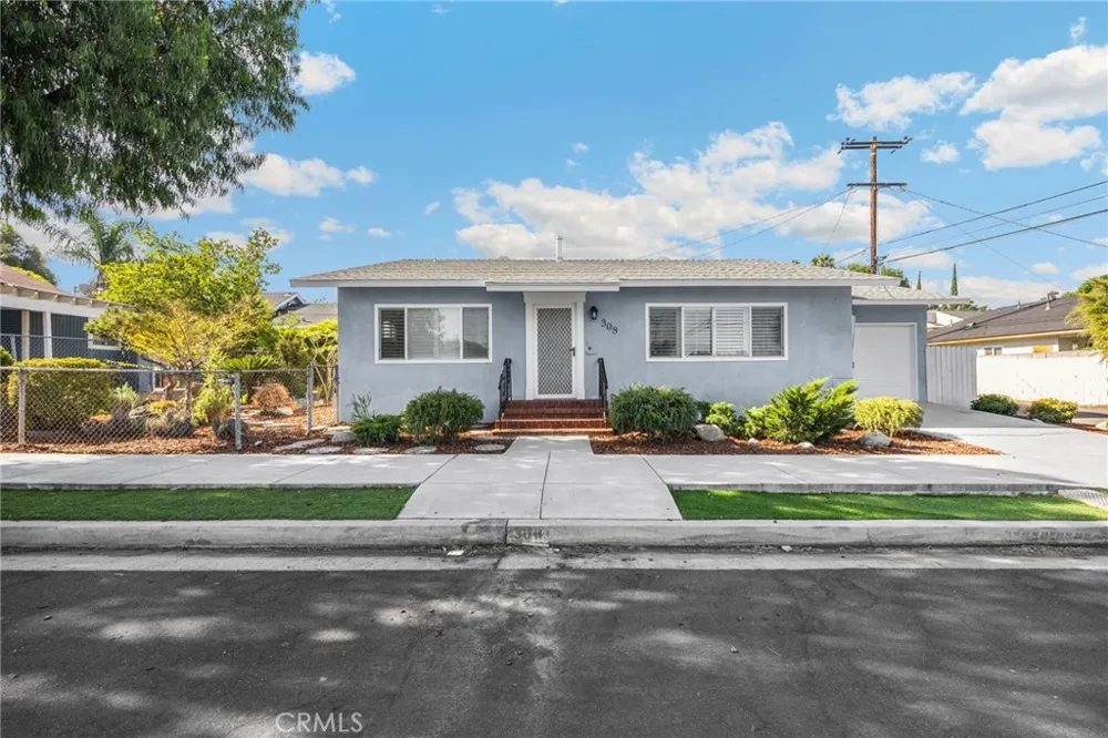 308 W 10th Street Corona, CA 92882