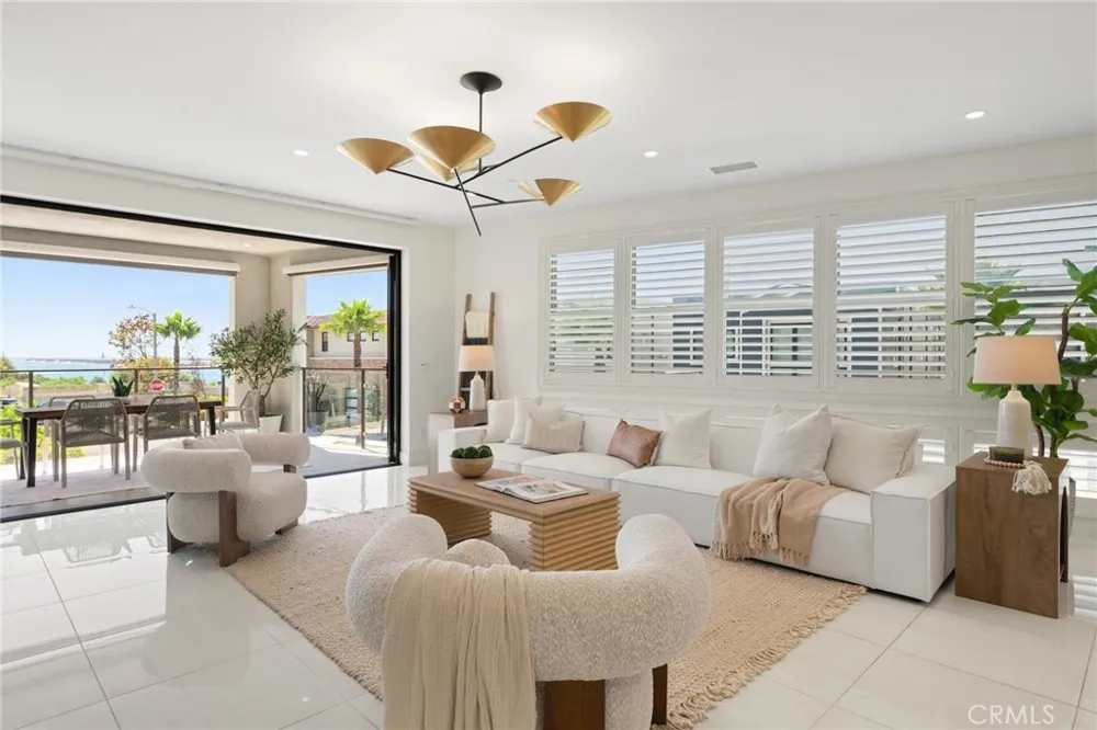 208 Ocean Place Seal Beach, CA 90740