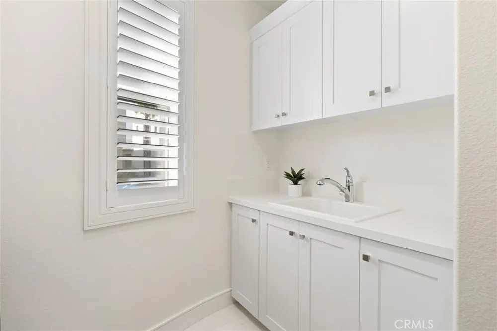 208 Ocean Place Seal Beach, CA 90740