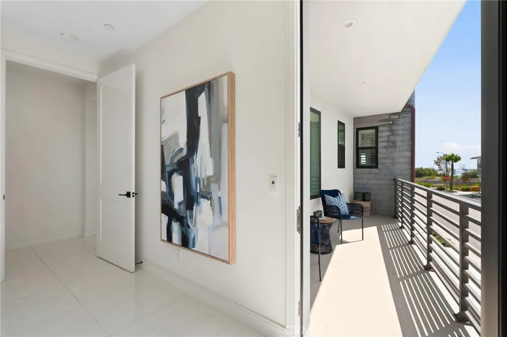 208 Ocean Place Seal Beach, CA 90740