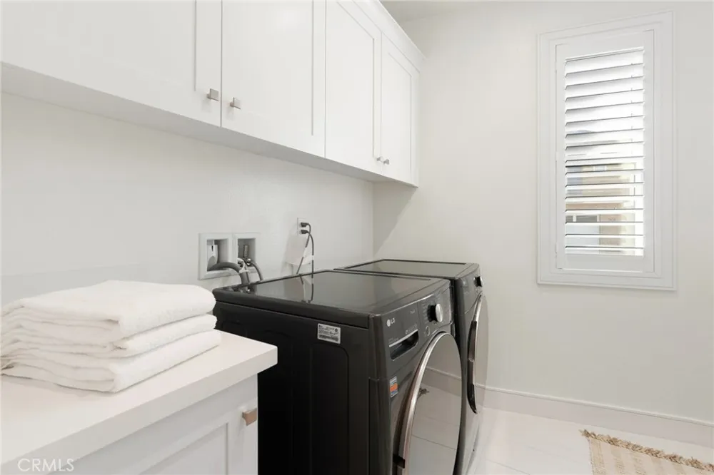 208 Ocean Place Seal Beach, CA 90740
