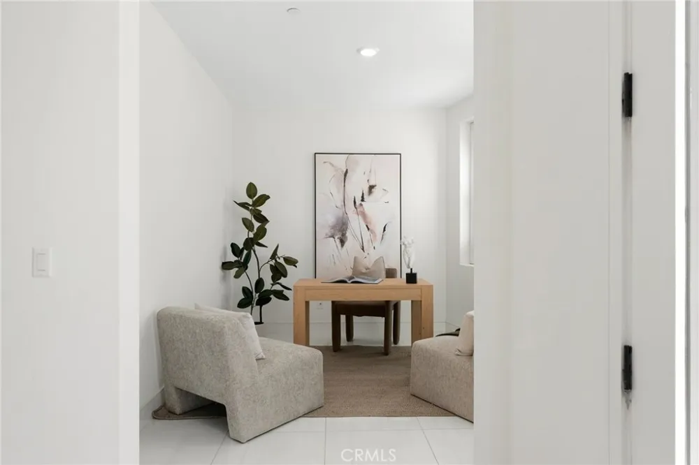 208 Ocean Place Seal Beach, CA 90740
