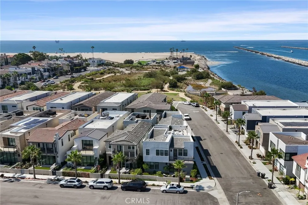 208 Ocean Place Seal Beach, CA 90740