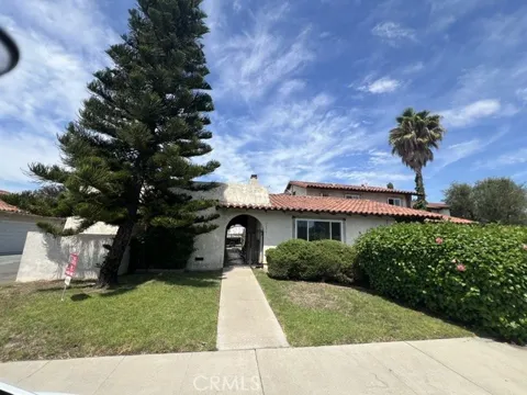 2635 E Almond #B