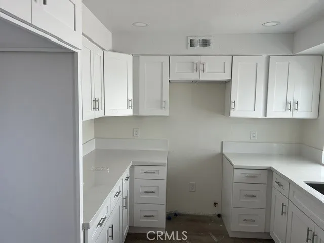 2635 E Almond #B Orange, CA 92869