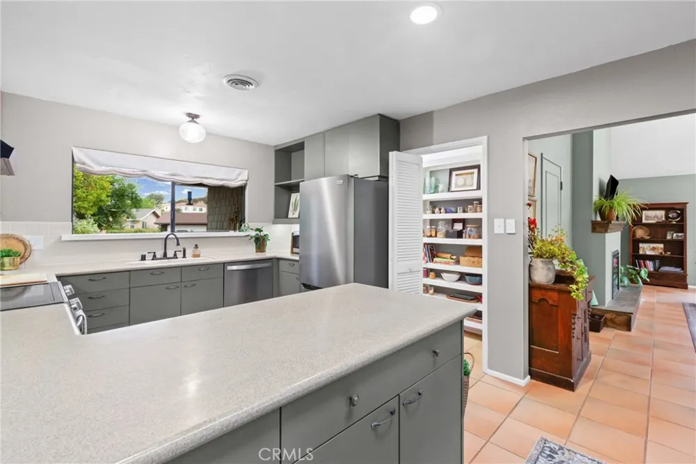 511 Moss Avenue Paso Robles, CA 93446