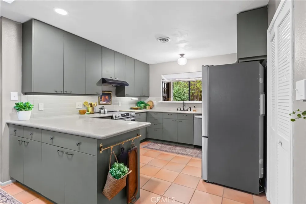 511 Moss Avenue Paso Robles, CA 93446