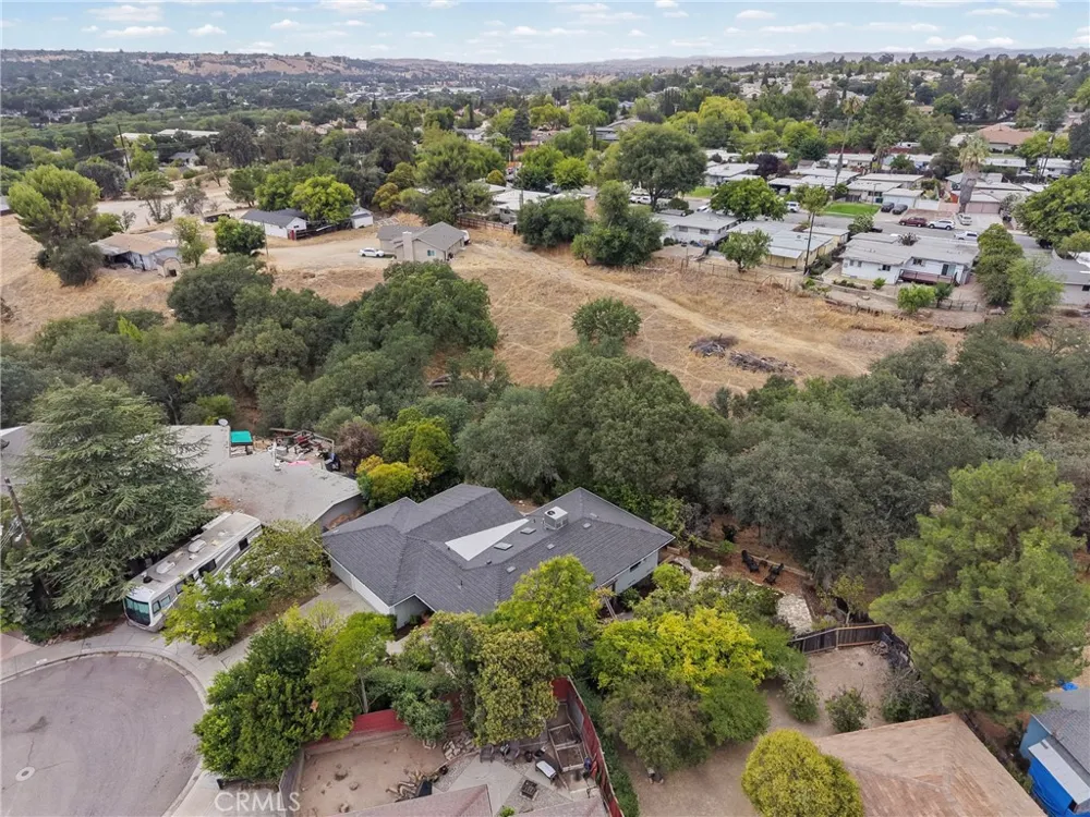 511 Moss Avenue Paso Robles, CA 93446