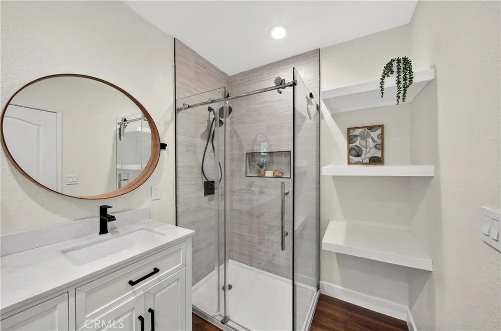 382 Idaho Pasadena, CA 91103