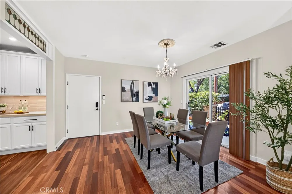382 Idaho Pasadena, CA 91103