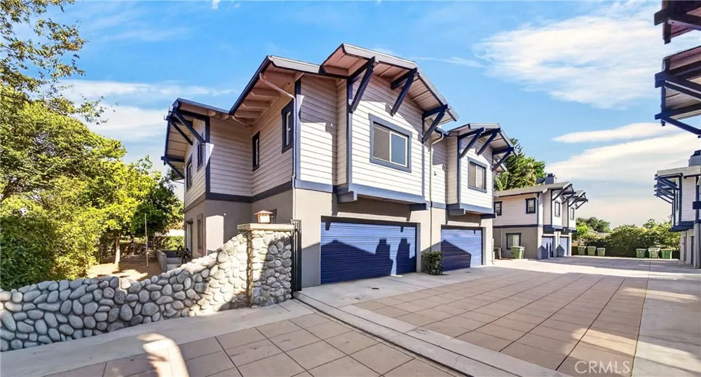 382 Idaho Pasadena, CA 91103