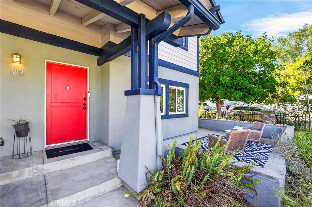 382 Idaho Pasadena, CA 91103