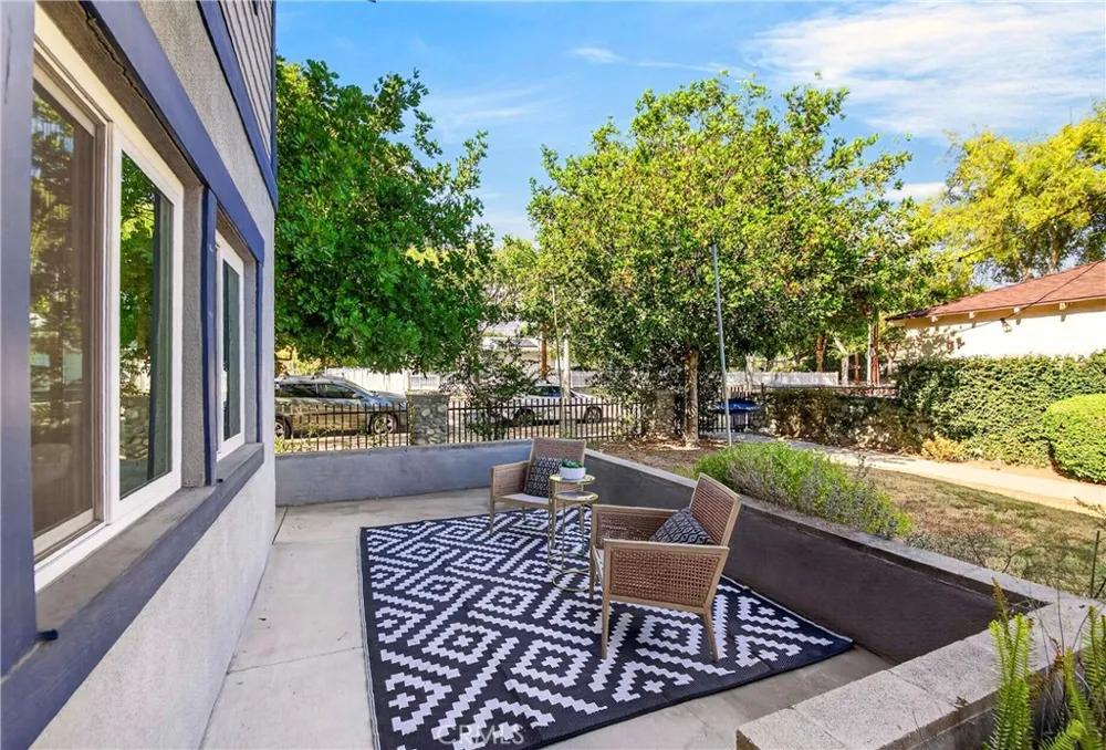 382 Idaho Pasadena, CA 91103