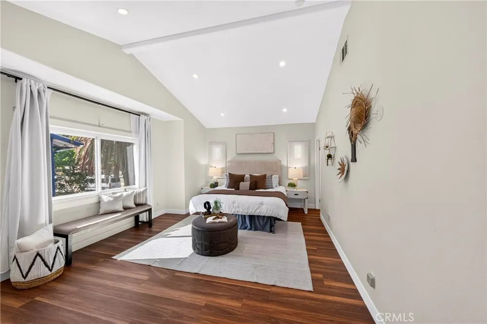 382 Idaho Pasadena, CA 91103