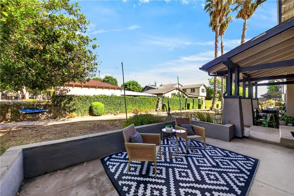 382 Idaho Pasadena, CA 91103